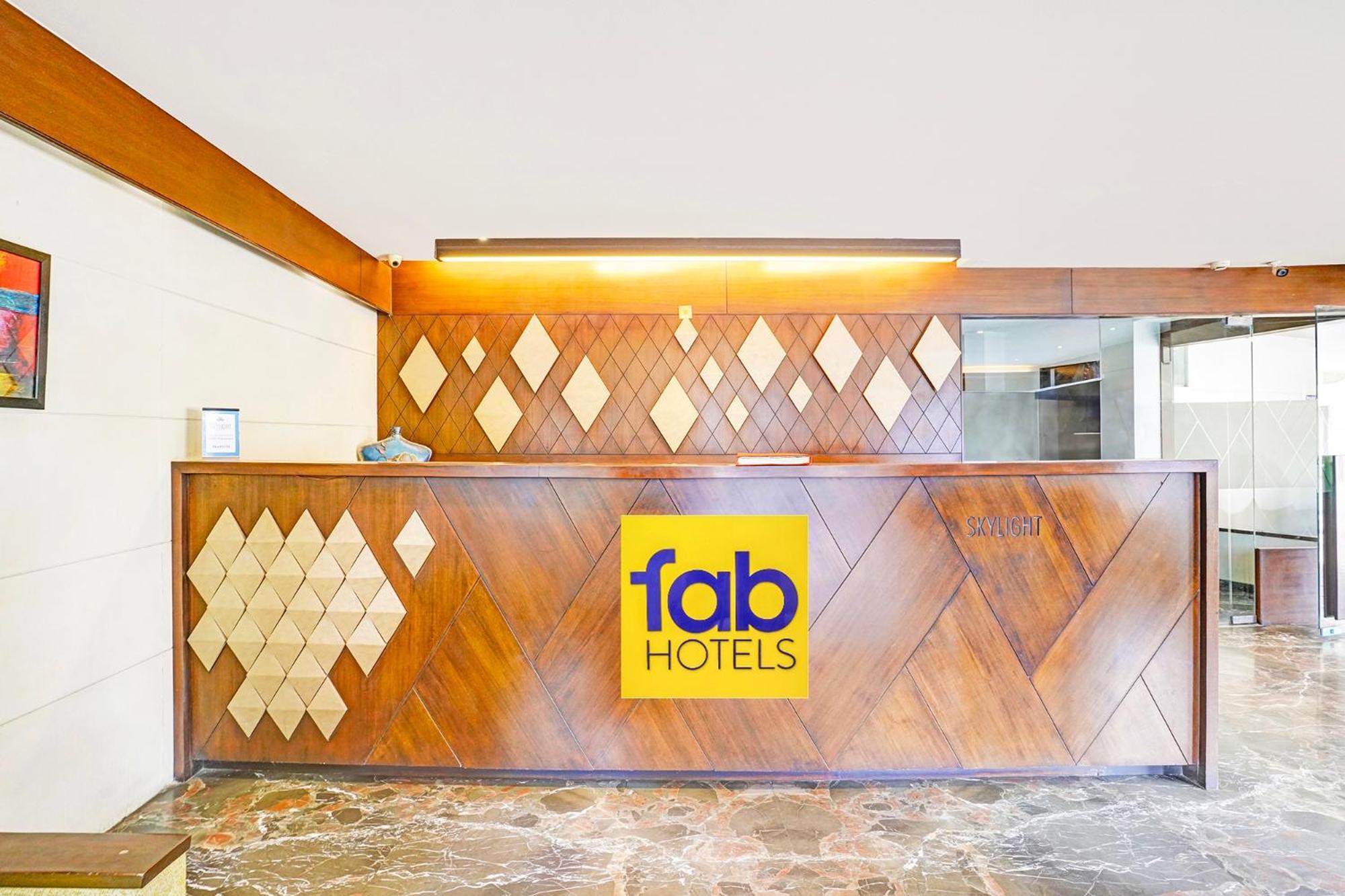 Fabhotel Prime Sky Light Βαντοντάρα Εξωτερικό φωτογραφία