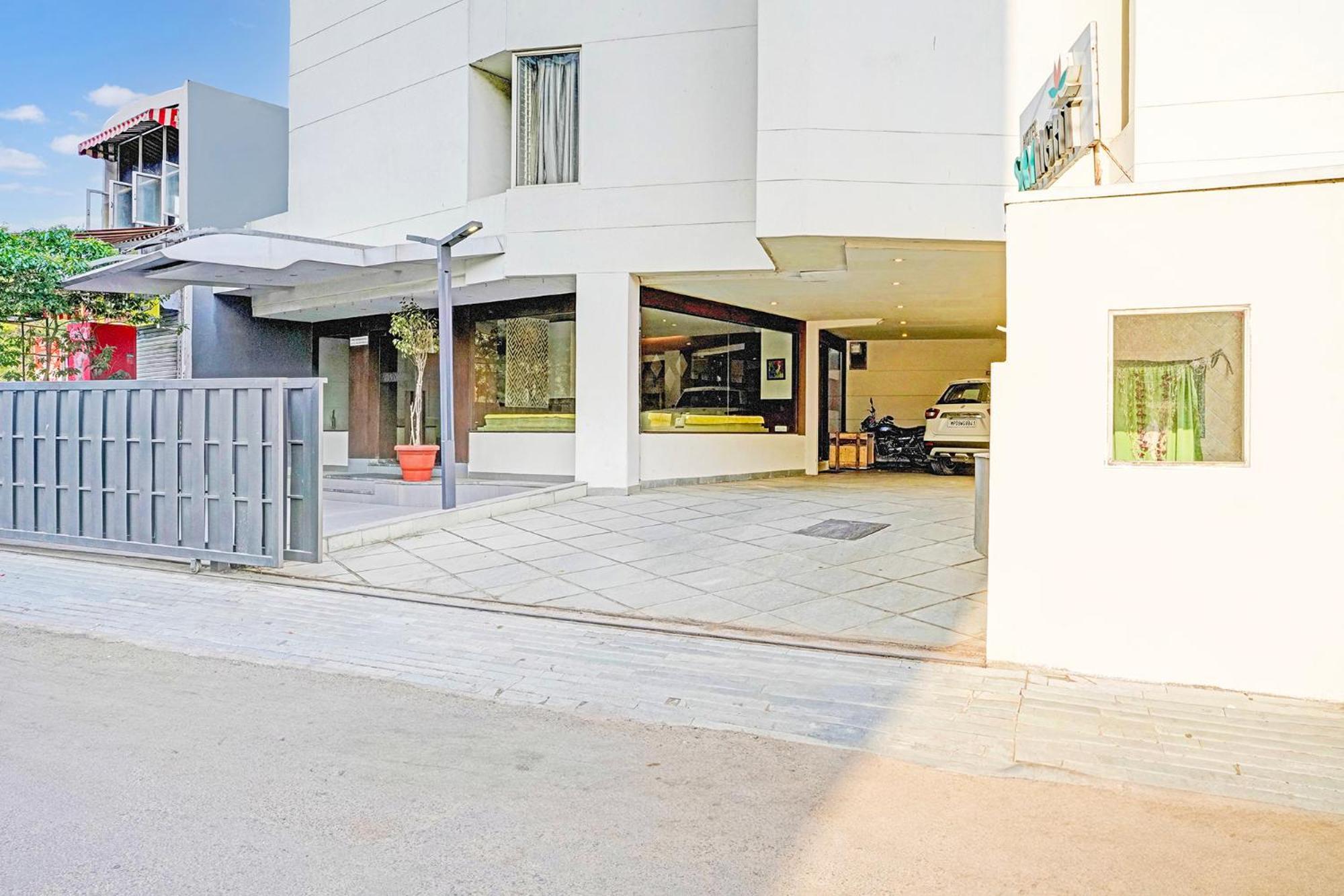 Fabhotel Prime Sky Light Βαντοντάρα Εξωτερικό φωτογραφία