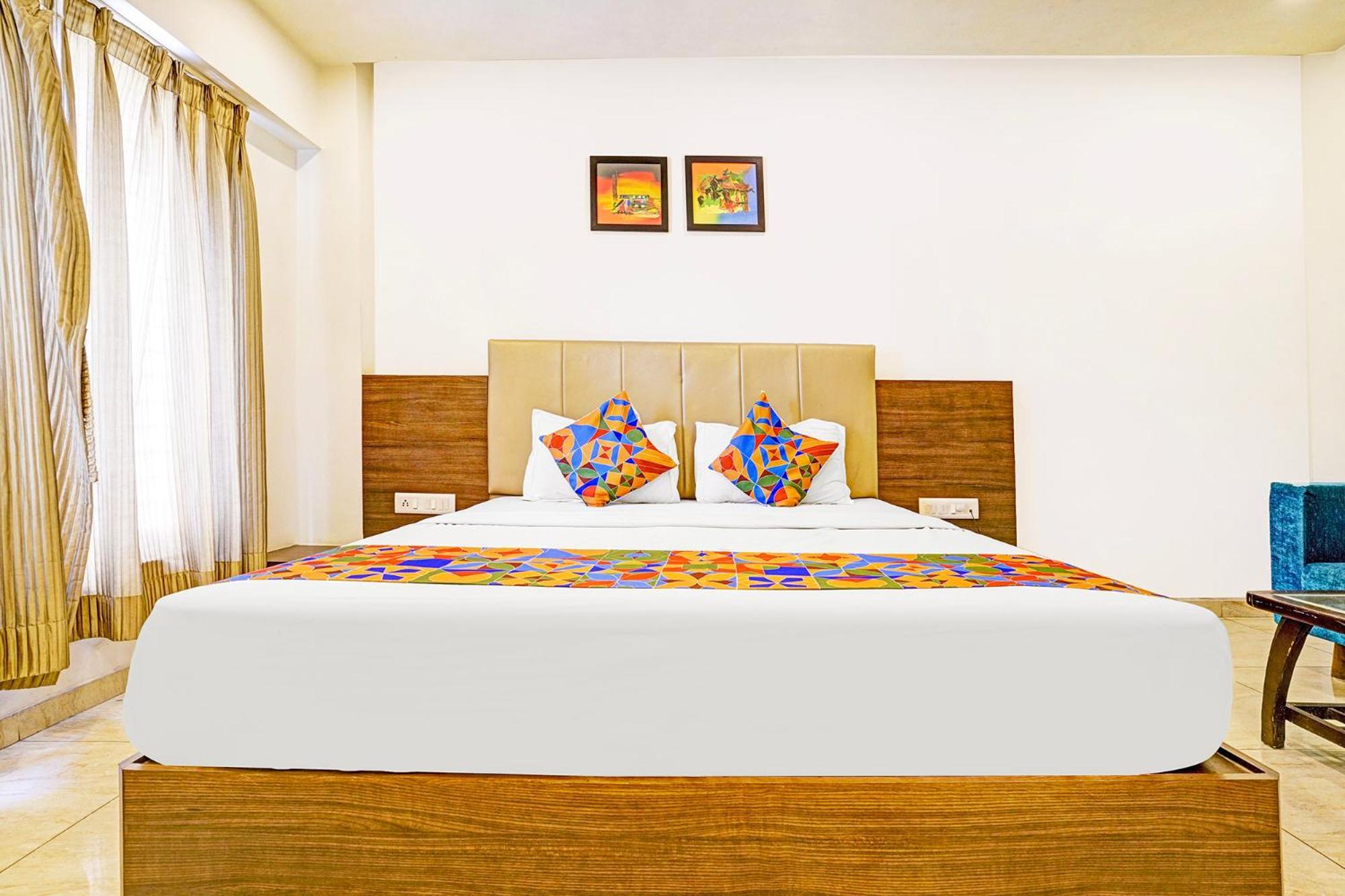 Fabhotel Prime Sky Light Βαντοντάρα Εξωτερικό φωτογραφία