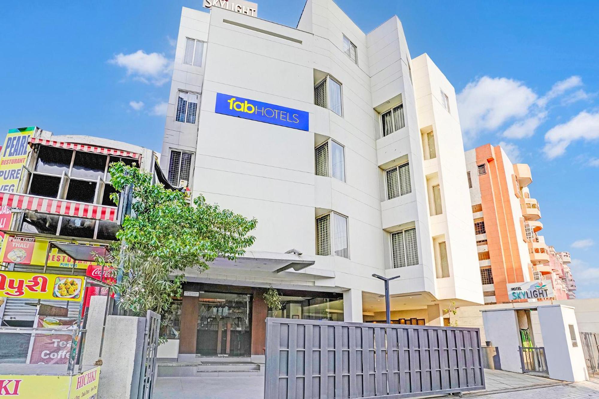 Fabhotel Prime Sky Light Βαντοντάρα Εξωτερικό φωτογραφία
