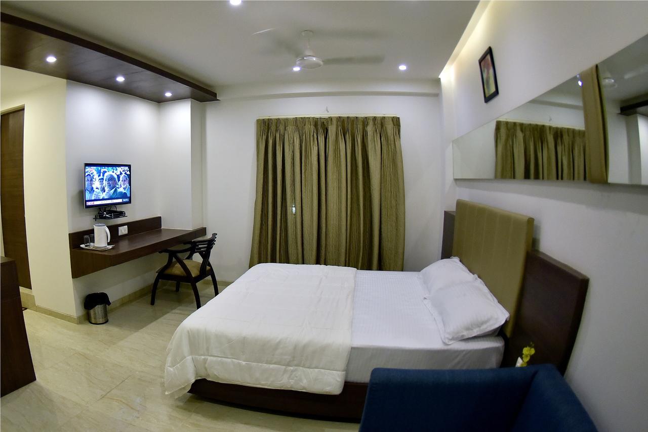 Fabhotel Prime Sky Light Βαντοντάρα Εξωτερικό φωτογραφία